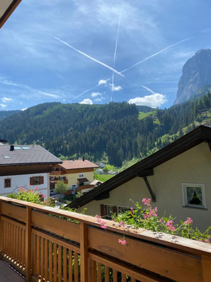 Amalia Apartment Santa Cristina Val Gardena Exteriör bild