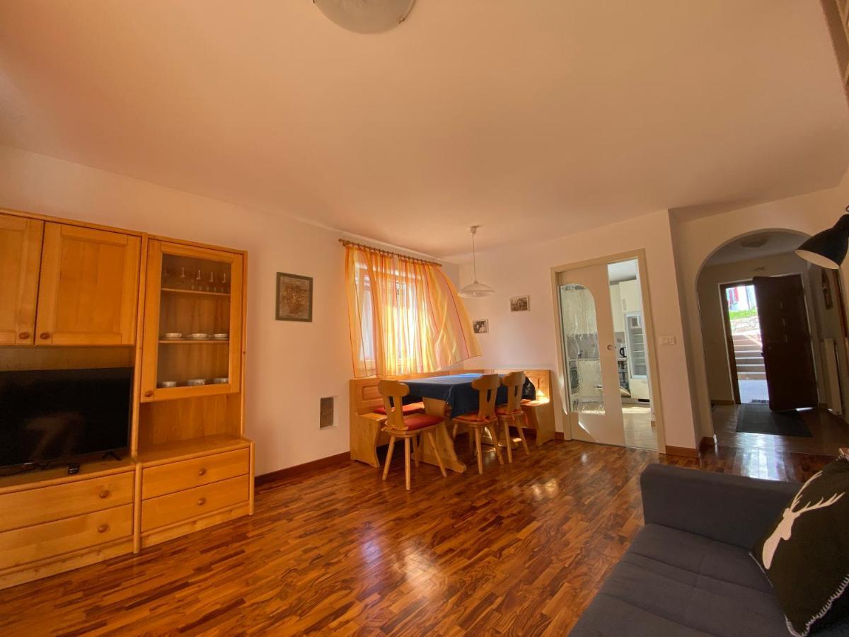 Amalia Apartment Santa Cristina Val Gardena Exteriör bild