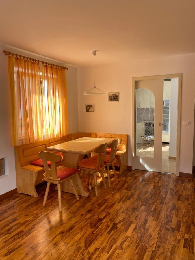 Amalia Apartment Santa Cristina Val Gardena Exteriör bild