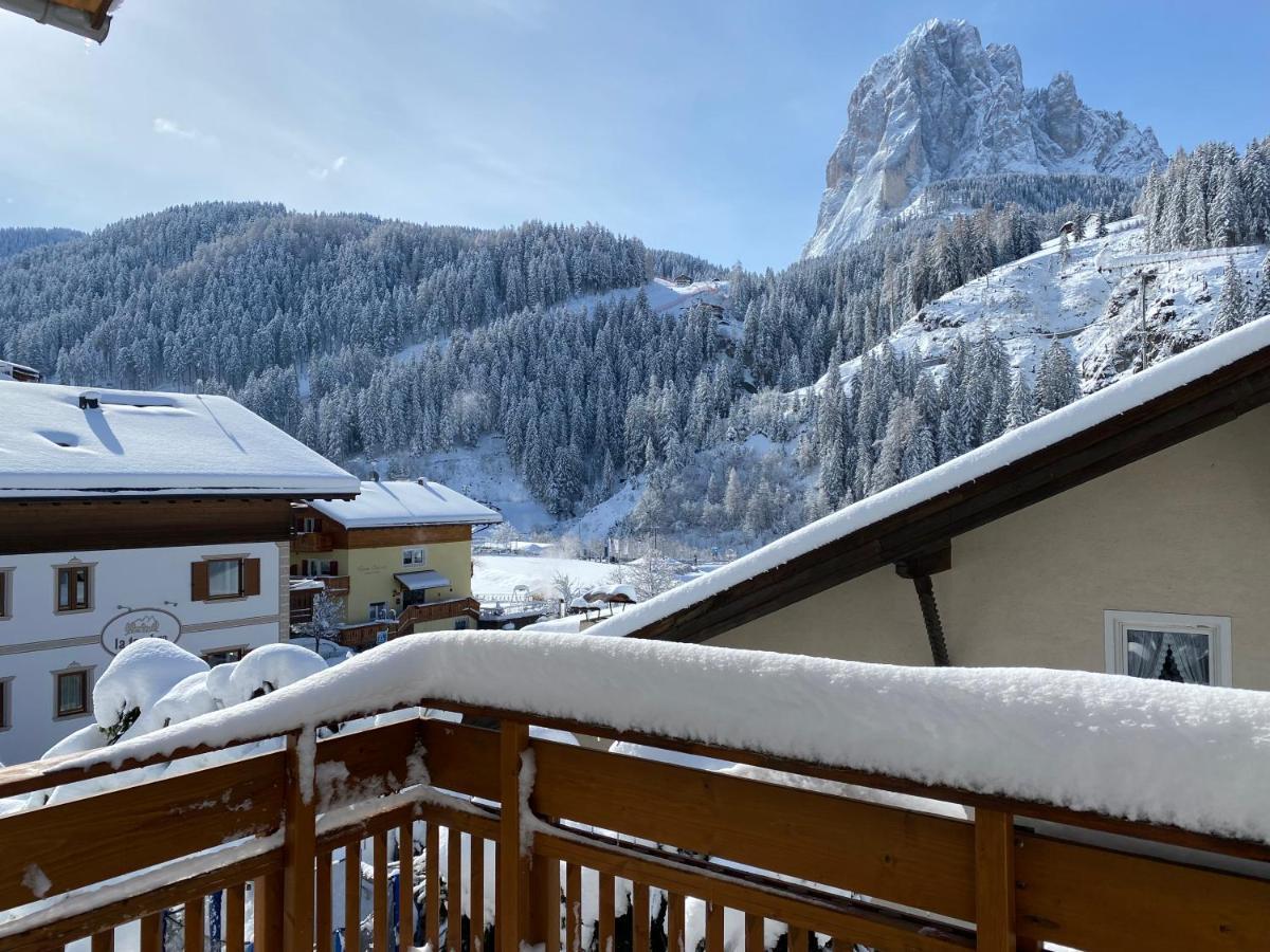 Amalia Apartment Santa Cristina Val Gardena Exteriör bild