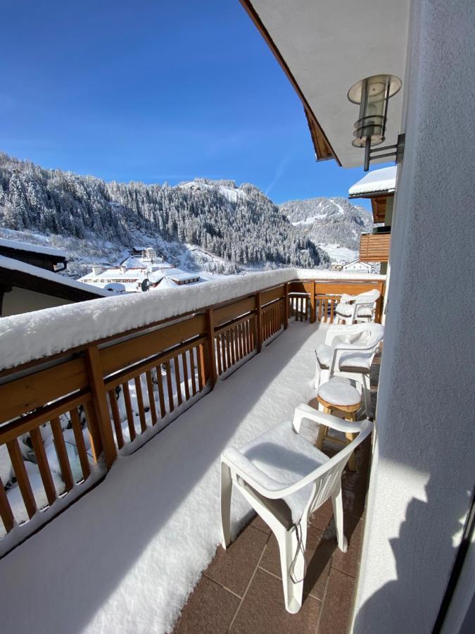 Amalia Apartment Santa Cristina Val Gardena Exteriör bild
