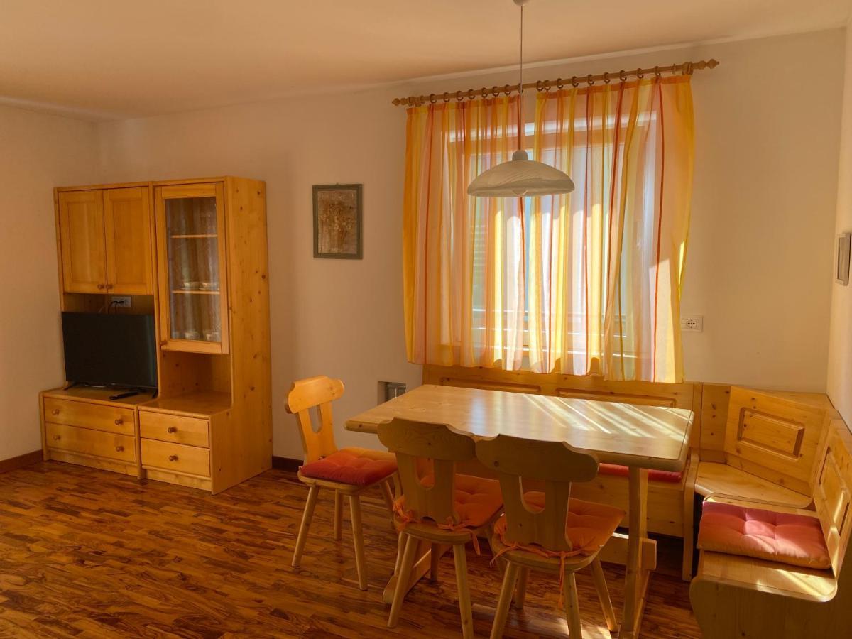 Amalia Apartment Santa Cristina Val Gardena Exteriör bild
